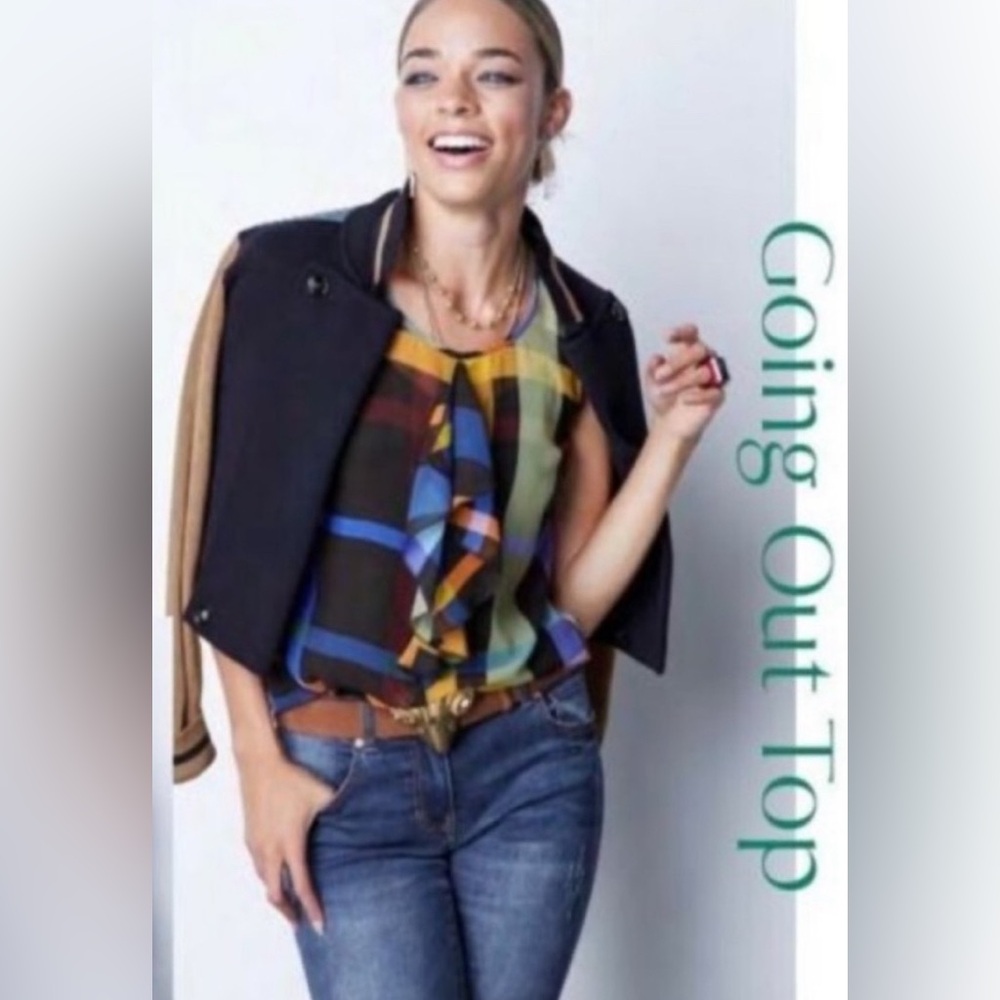 Cabi Sleeveless Going Out Top. M.